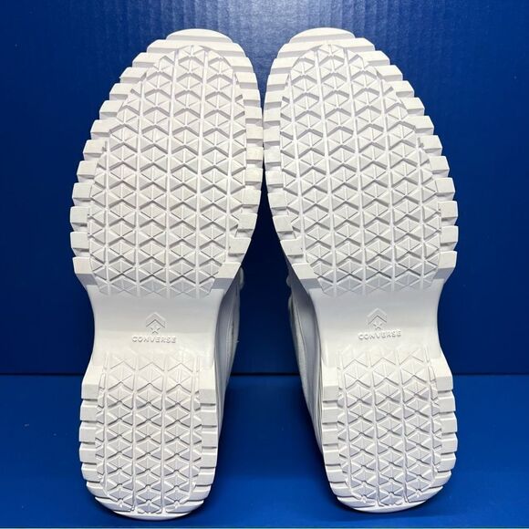 Converse Chuck Taylor All Star Lugged Hi-Top 2.0 Shoes in All White Canvas - Picture 7 of 11